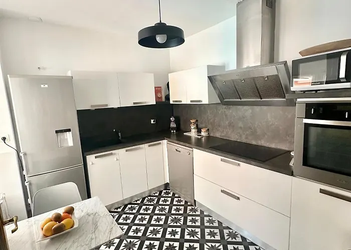 Appartement Castagno - Hyper Centre - T3 *